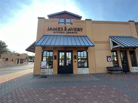 The jewelry store will open on Friday, May 28, at the Southeast San Antonio shopping center. James Avery is known for its silver rings, bracelets, charms, pendants, necklaces and earrings.